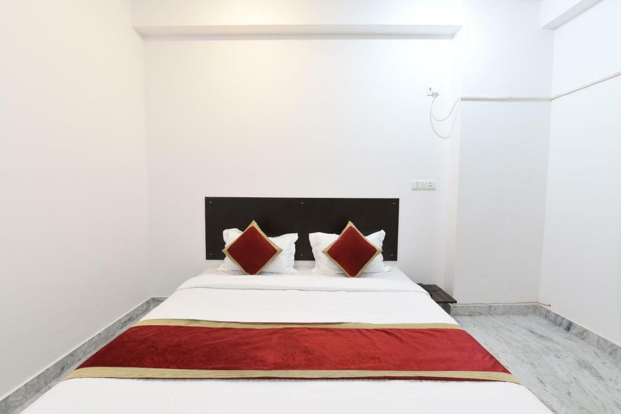 Hotel O Ooak Hotels Delta Greater Noida Exterior foto